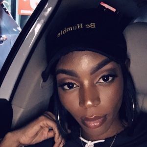 Meet your Posher, Marynisha